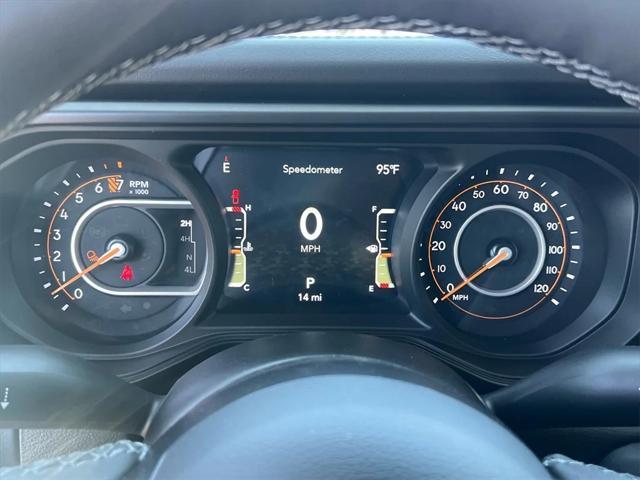 new 2025 Jeep Gladiator car, priced at $61,020