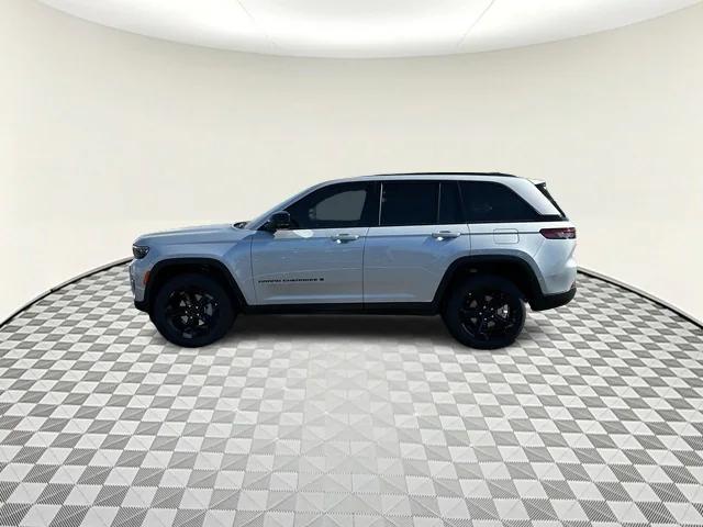 new 2025 Jeep Grand Cherokee car, priced at $56,655