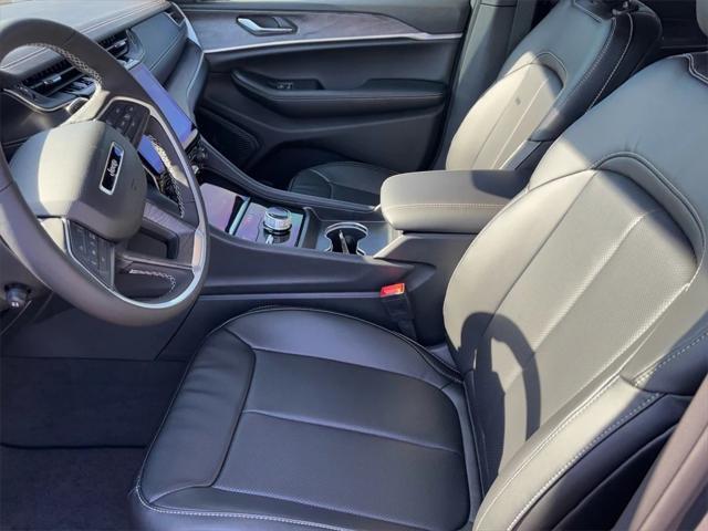 new 2025 Jeep Grand Cherokee car, priced at $56,655