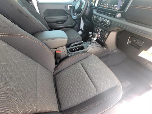 new 2025 Jeep Gladiator car, priced at $60,425