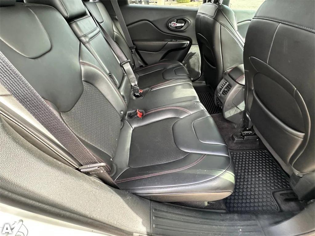 used 2019 Jeep Cherokee car, priced at $22,639