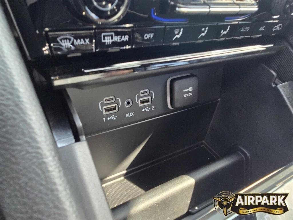 new 2025 Jeep Grand Cherokee L car, priced at $44,920