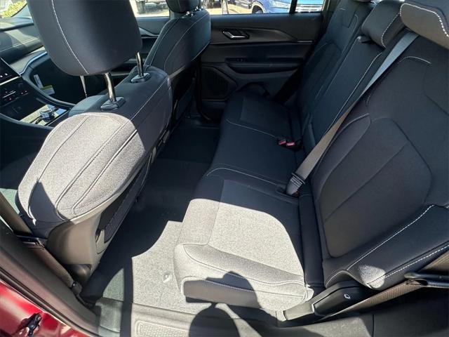 new 2025 Jeep Grand Cherokee car, priced at $41,220