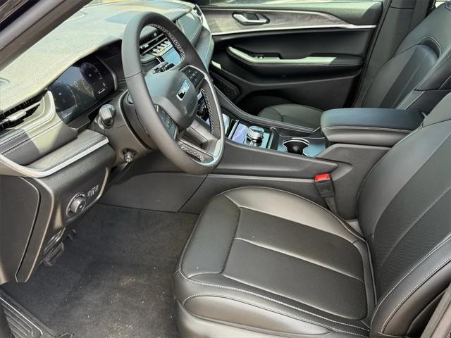 new 2025 Jeep Grand Cherokee car, priced at $52,935