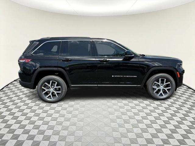 new 2025 Jeep Grand Cherokee car, priced at $52,935
