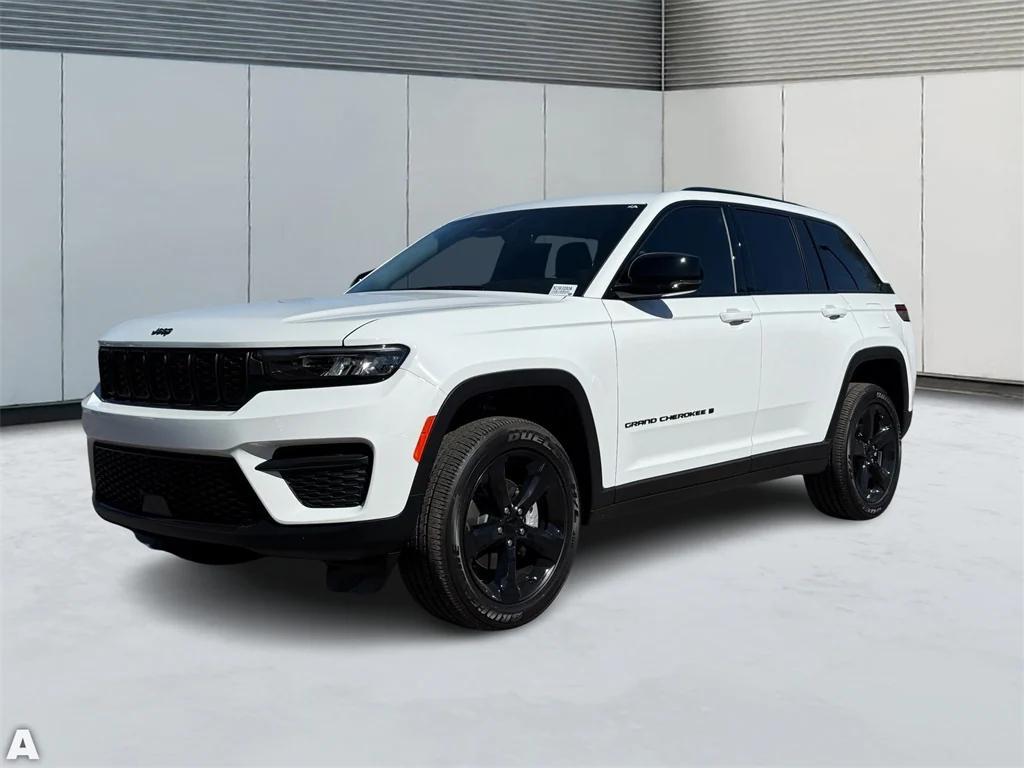 used 2025 Jeep Grand Cherokee car, priced at $37,453