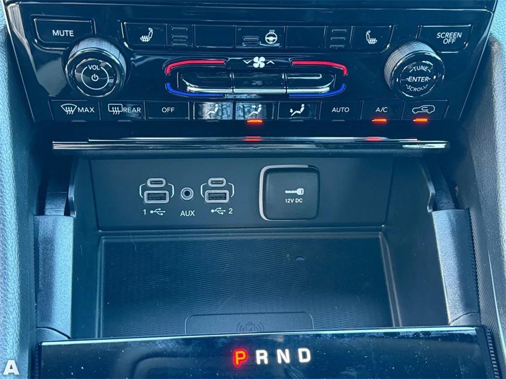 used 2025 Jeep Grand Cherokee car, priced at $37,453