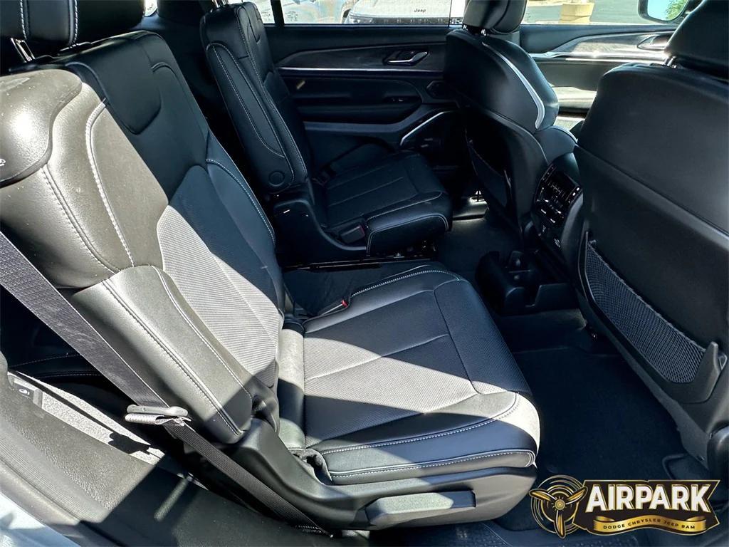 new 2025 Jeep Grand Cherokee L car, priced at $68,230