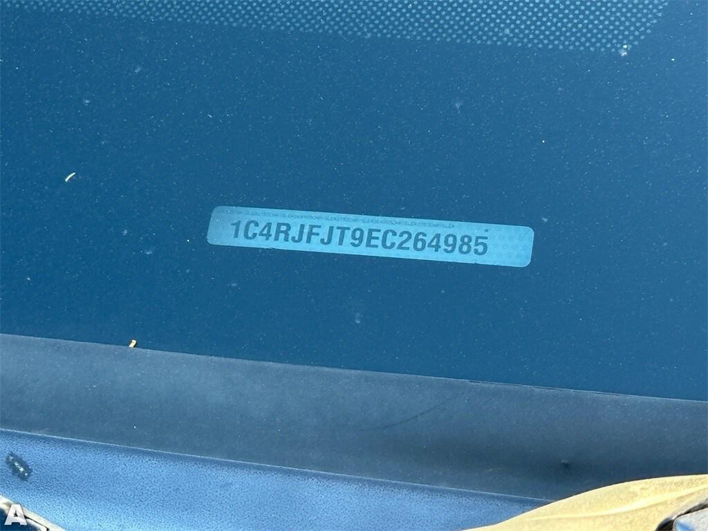 used 2014 Jeep Grand Cherokee car, priced at $12,999