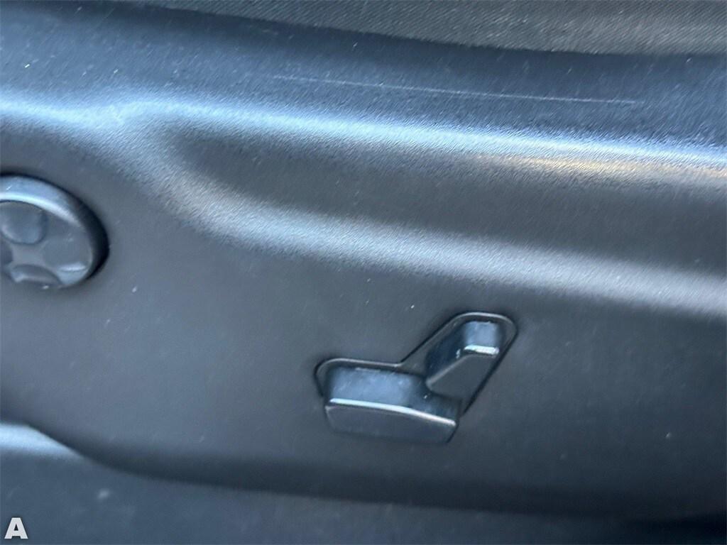 used 2014 Jeep Grand Cherokee car, priced at $12,999