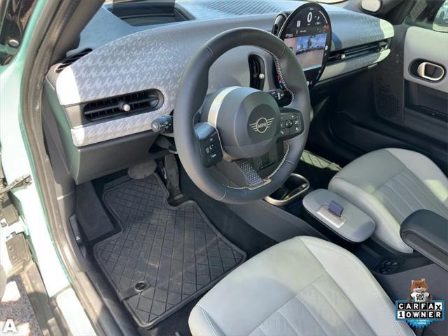 used 2025 MINI Hardtop car, priced at $33,384