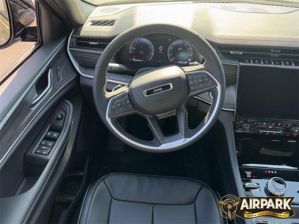 new 2025 Jeep Grand Cherokee car, priced at $56,655