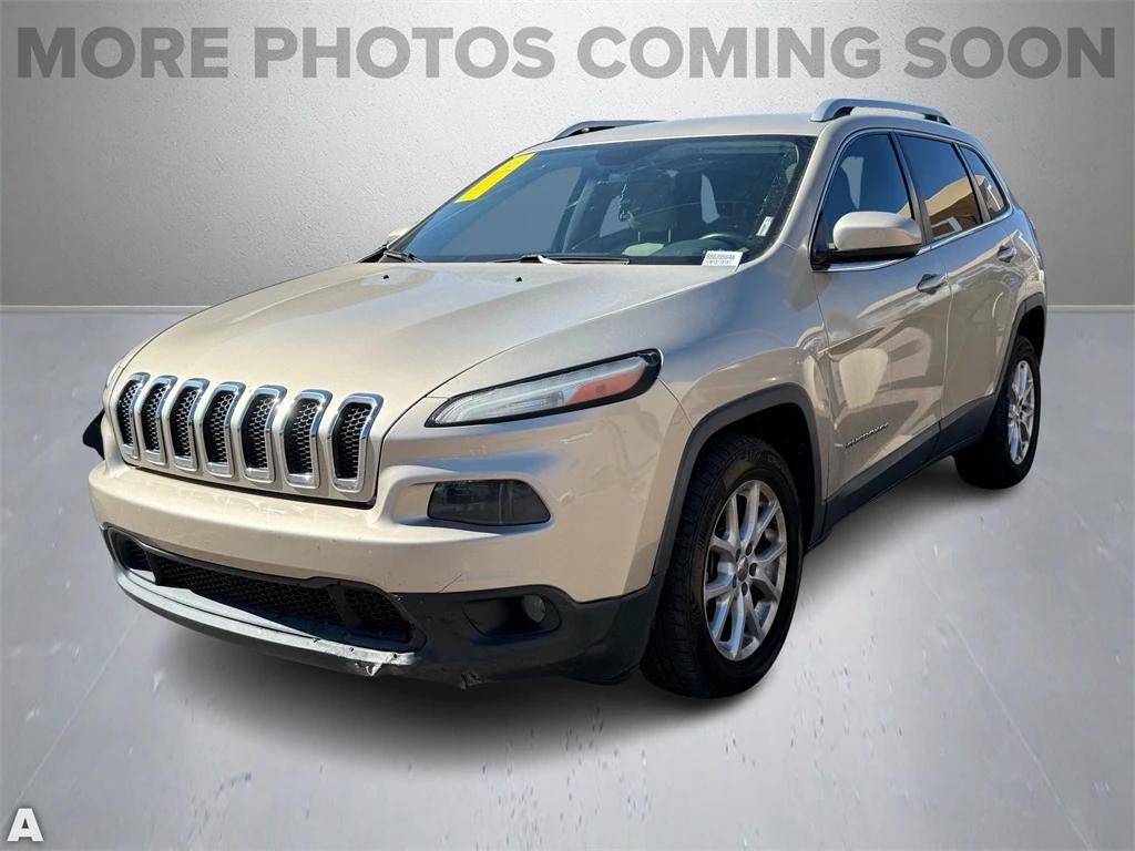 used 2015 Jeep Cherokee car, priced at $7,210