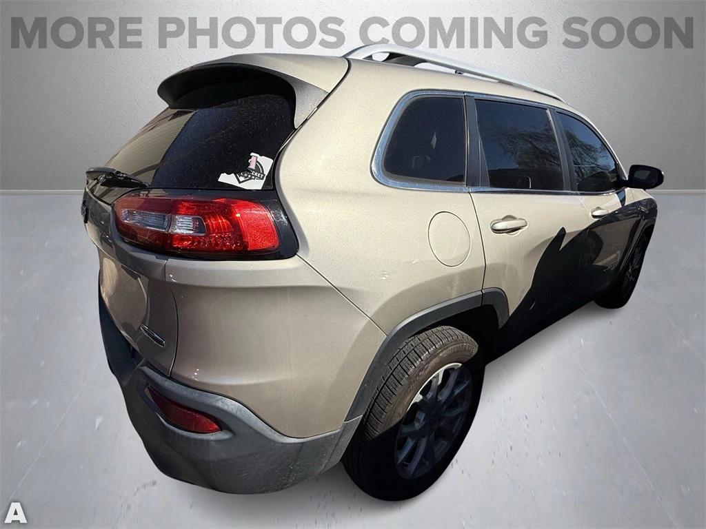 used 2015 Jeep Cherokee car, priced at $7,210