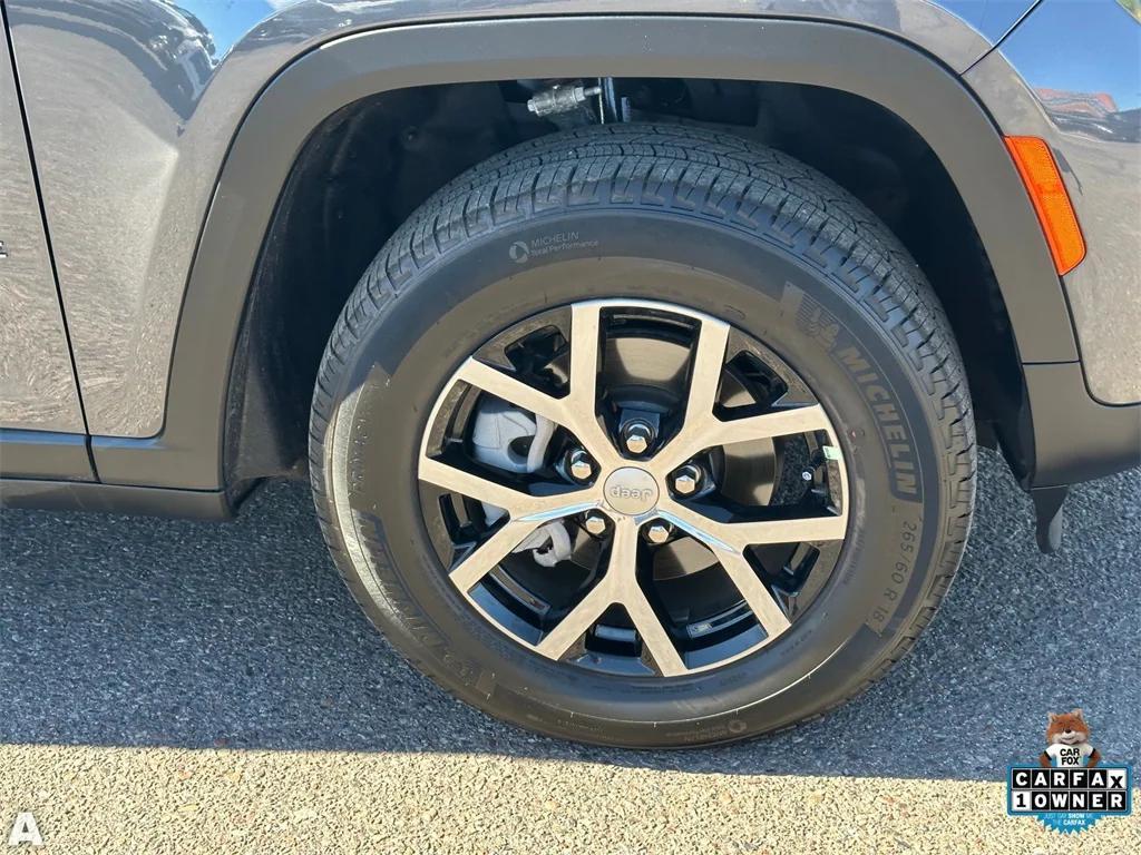 used 2025 Jeep Grand Cherokee car, priced at $38,999