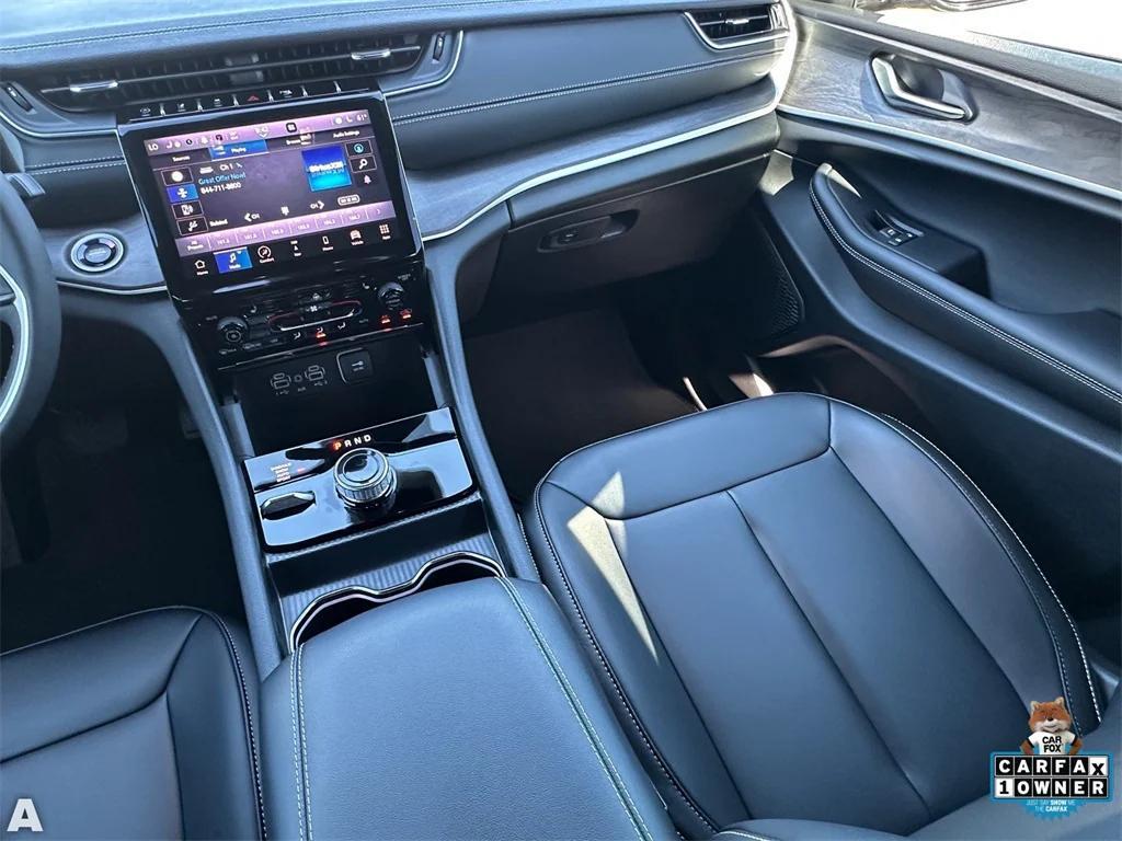 used 2025 Jeep Grand Cherokee car, priced at $38,999