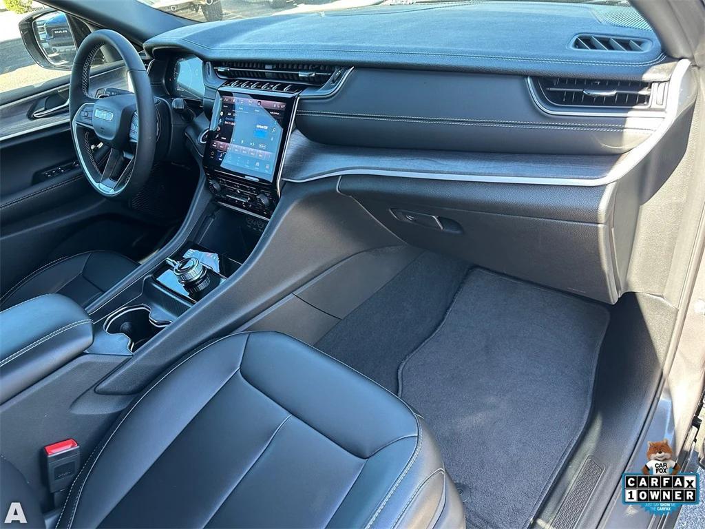 used 2025 Jeep Grand Cherokee car, priced at $38,999