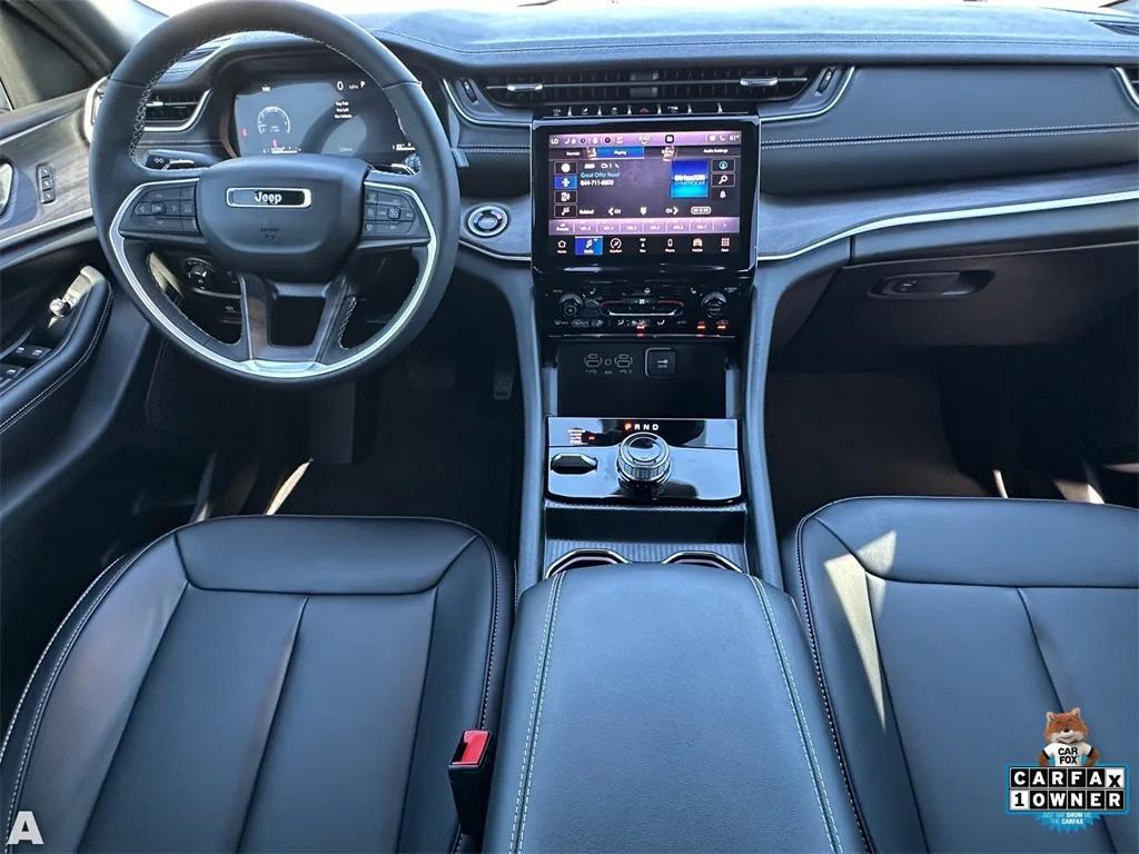 used 2025 Jeep Grand Cherokee car, priced at $38,999