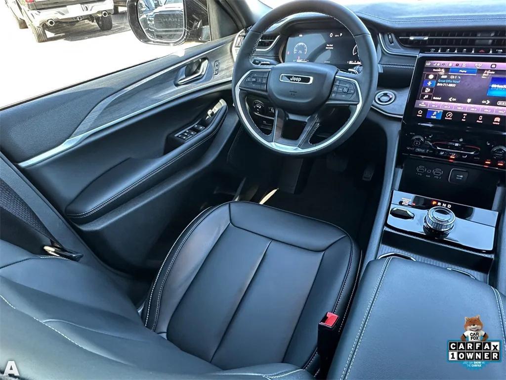 used 2025 Jeep Grand Cherokee car, priced at $38,999