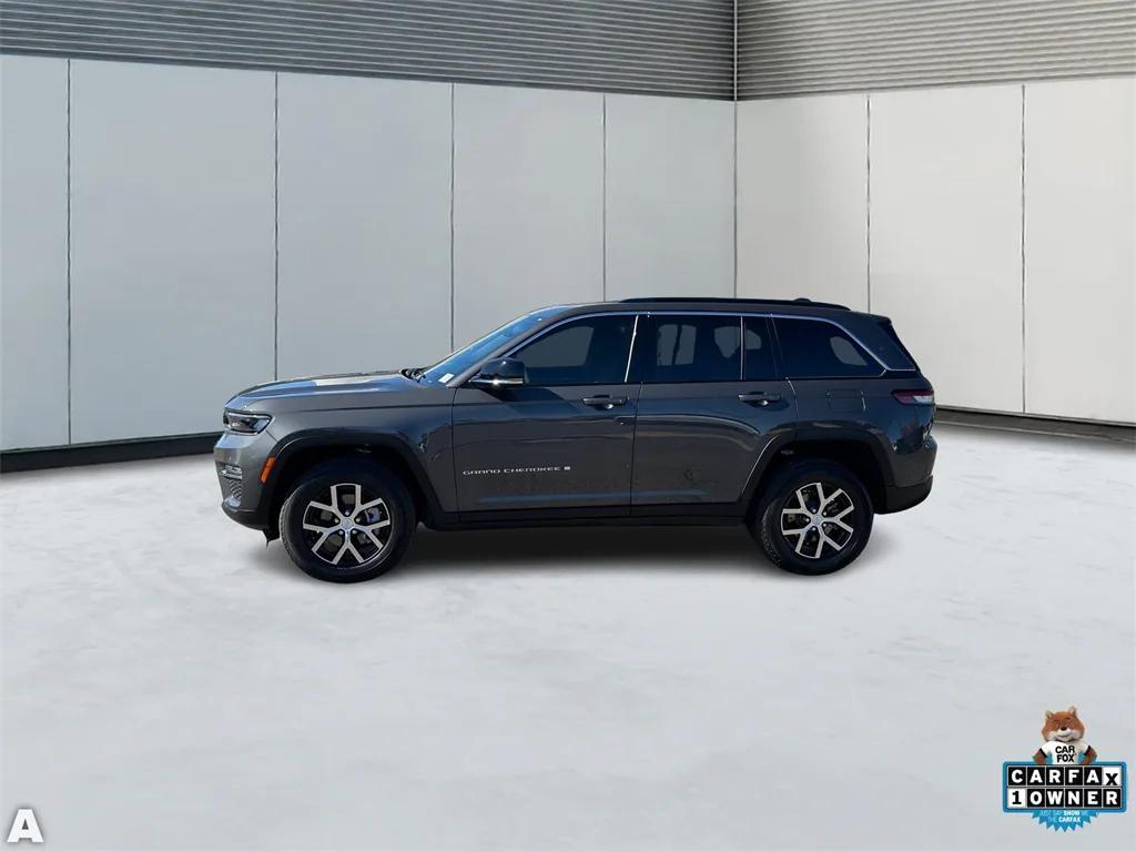 used 2025 Jeep Grand Cherokee car, priced at $38,999