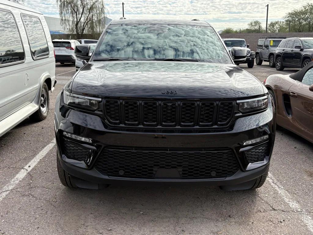 new 2025 Jeep Grand Cherokee car, priced at $56,655