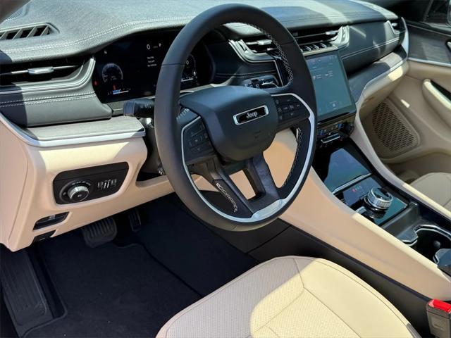 new 2025 Jeep Grand Cherokee car, priced at $52,935
