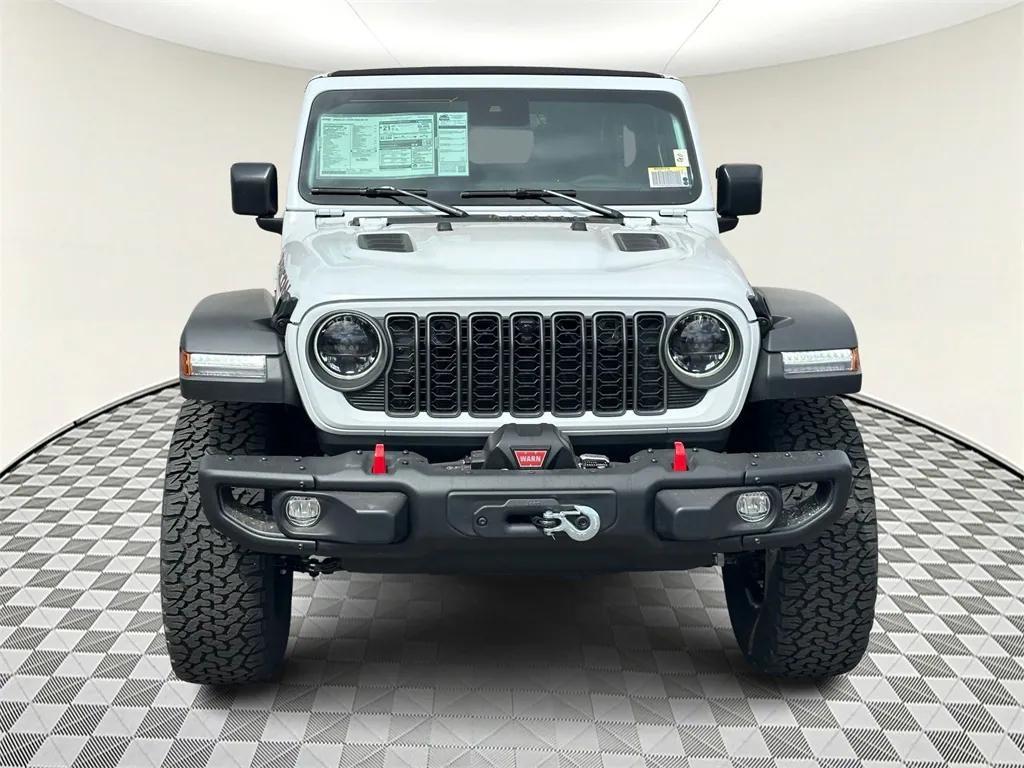 new 2025 Jeep Wrangler car, priced at $75,380
