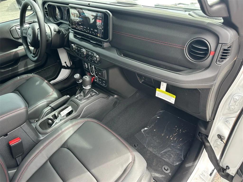 new 2025 Jeep Wrangler car, priced at $75,380