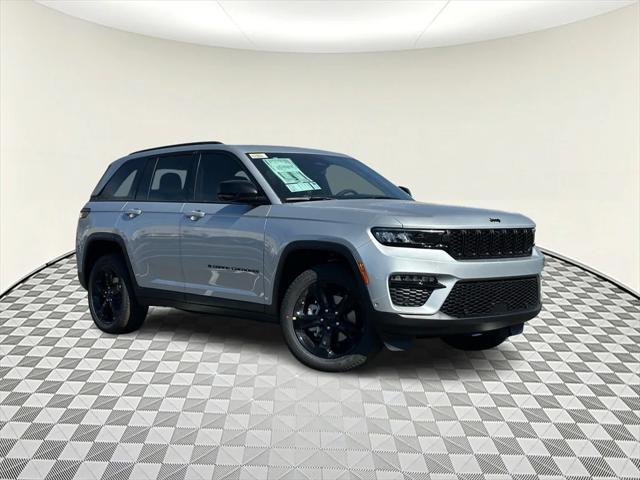 new 2025 Jeep Grand Cherokee car, priced at $56,455