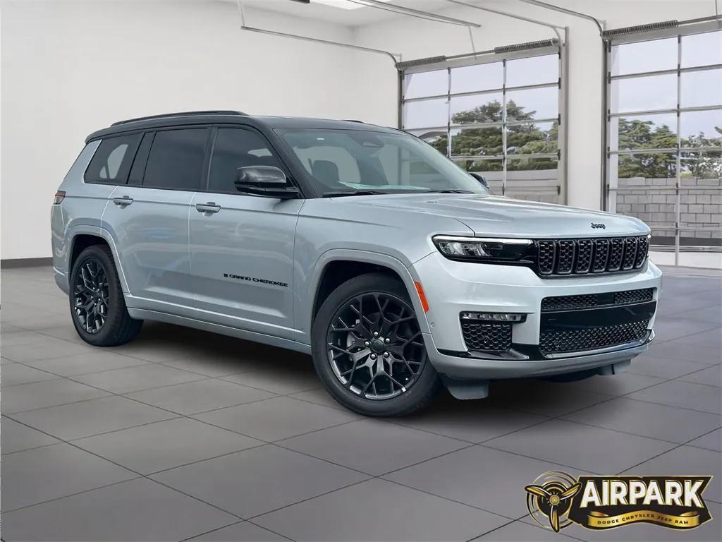new 2025 Jeep Grand Cherokee L car, priced at $73,045