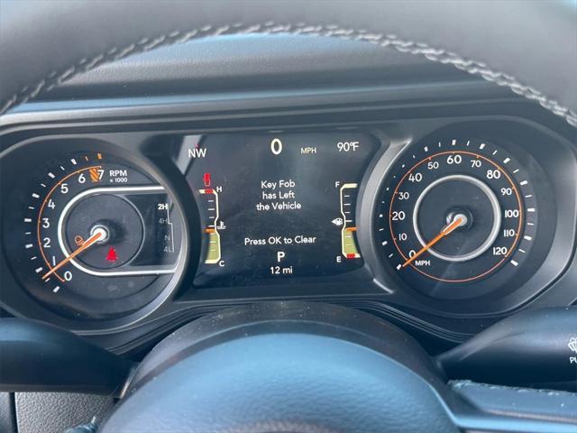new 2025 Jeep Gladiator car, priced at $64,380