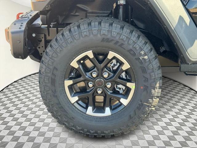 new 2025 Jeep Gladiator car, priced at $64,380