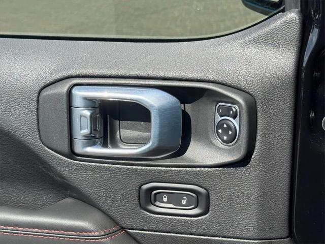 new 2025 Jeep Gladiator car, priced at $64,380