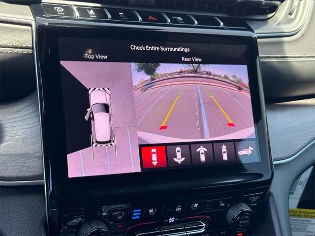 new 2025 Jeep Grand Cherokee car, priced at $52,935