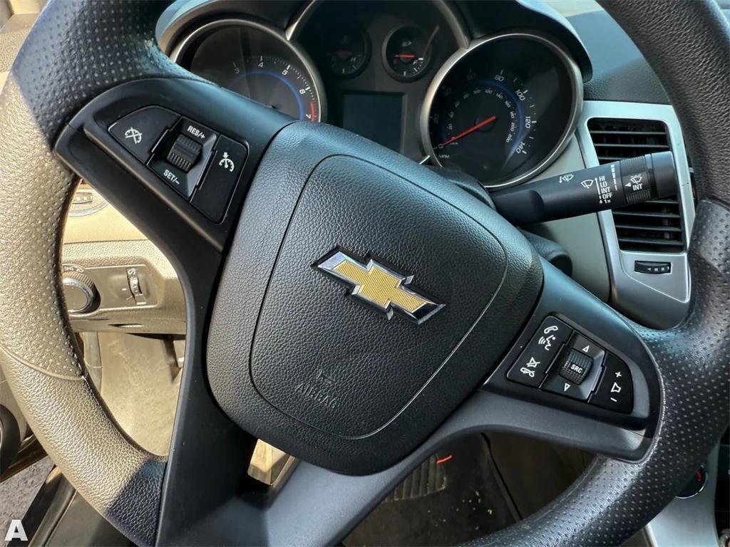 used 2016 Chevrolet Cruze Limited car, priced at $6,393