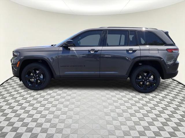 new 2025 Jeep Grand Cherokee car, priced at $49,370