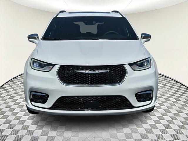 new 2024 Chrysler Pacifica car, priced at $55,585