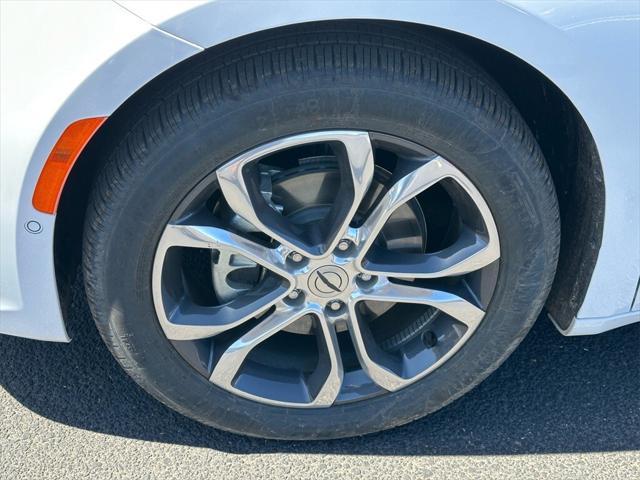 new 2024 Chrysler Pacifica car, priced at $55,585