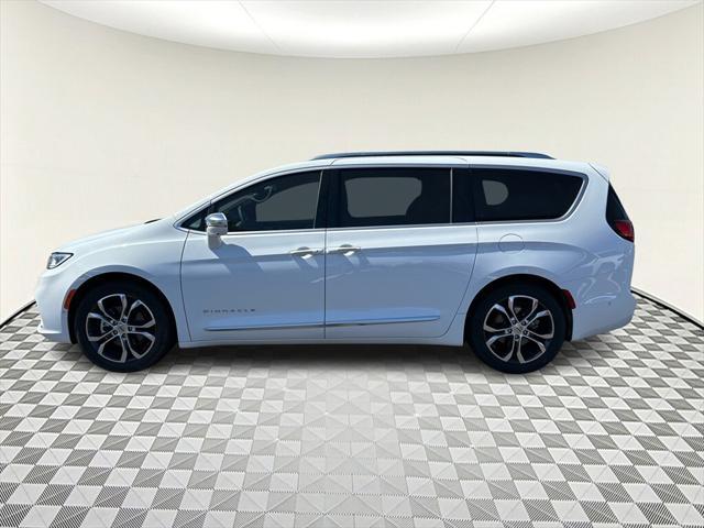 new 2024 Chrysler Pacifica car, priced at $55,585