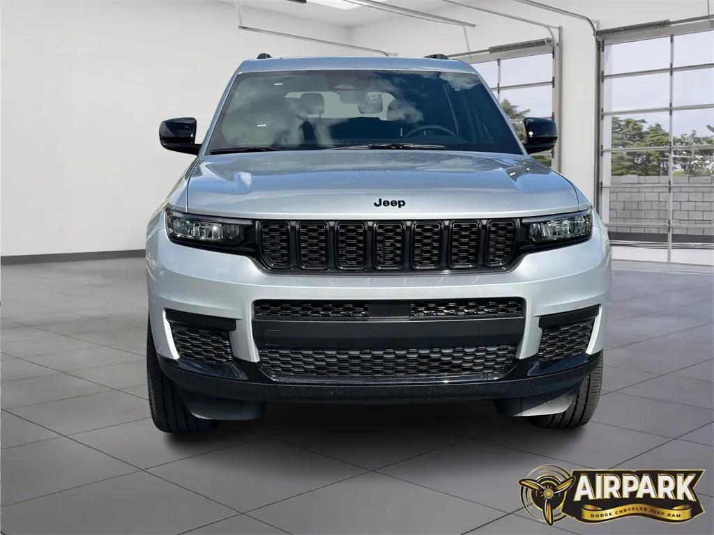 new 2025 Jeep Grand Cherokee L car, priced at $52,120