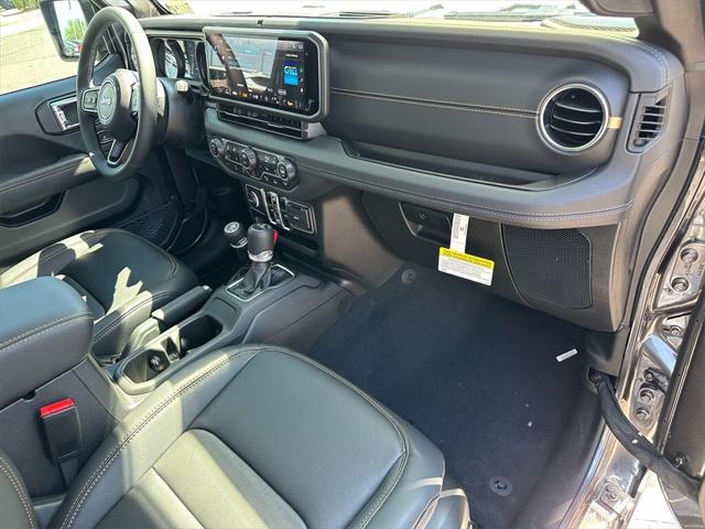 new 2025 Jeep Gladiator car, priced at $52,695