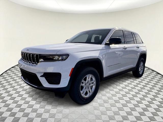 new 2025 Jeep Grand Cherokee car, priced at $40,625