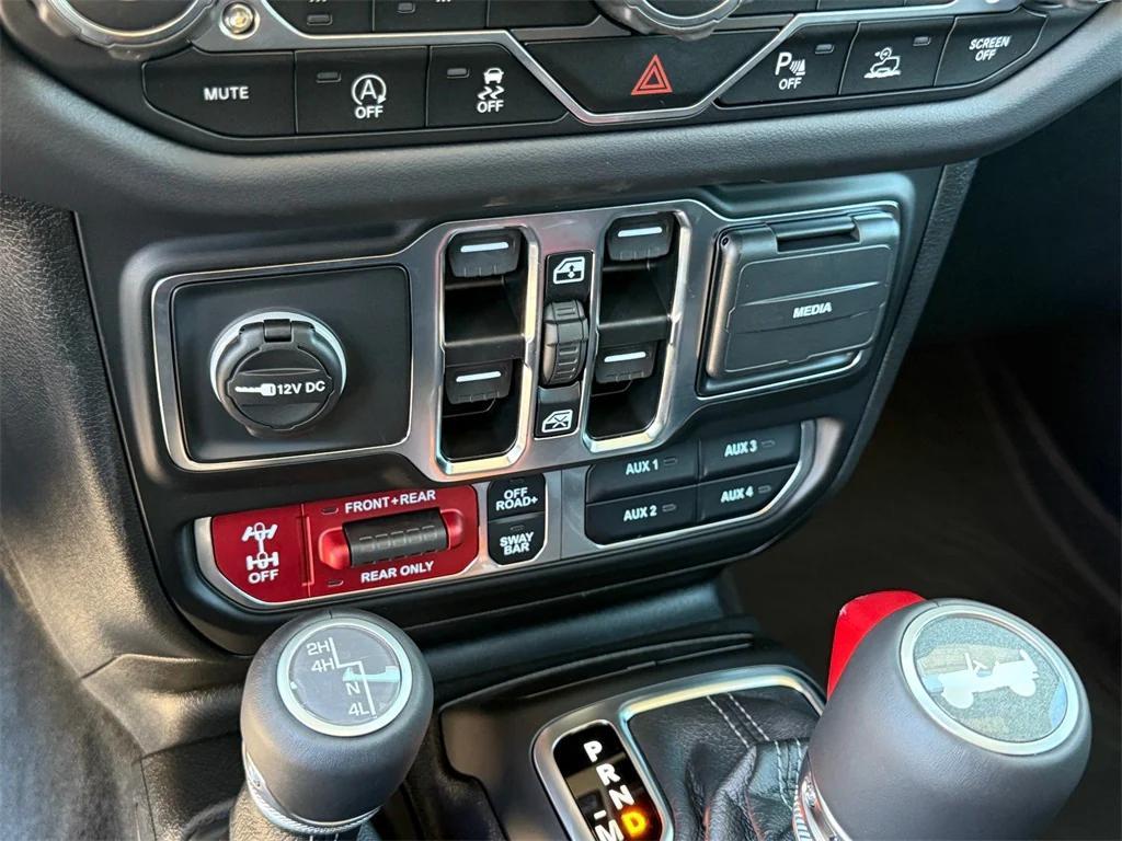 new 2025 Jeep Wrangler car, priced at $71,320