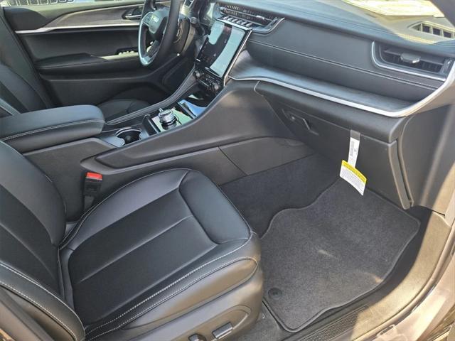 new 2025 Jeep Grand Cherokee L car, priced at $58,555