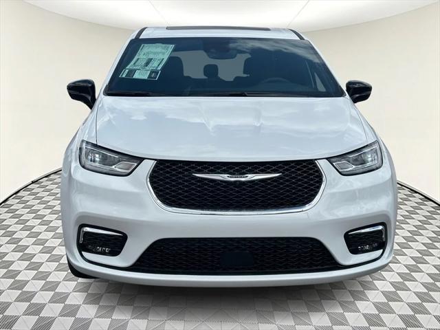 new 2025 Chrysler Pacifica car, priced at $48,315