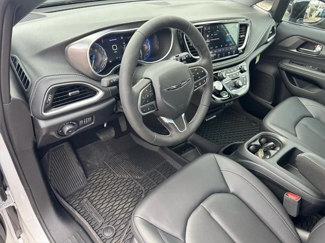 new 2025 Chrysler Pacifica car, priced at $48,315
