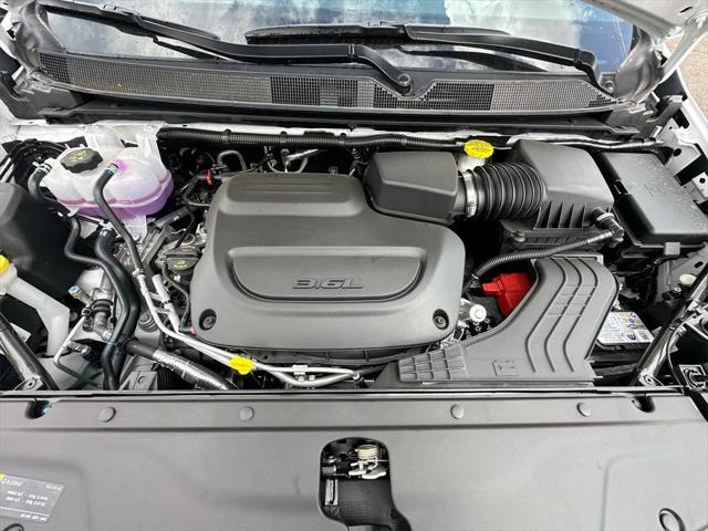 new 2025 Chrysler Pacifica car, priced at $48,315