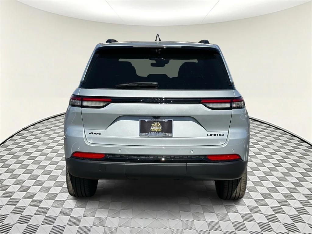 new 2025 Jeep Grand Cherokee car, priced at $56,455