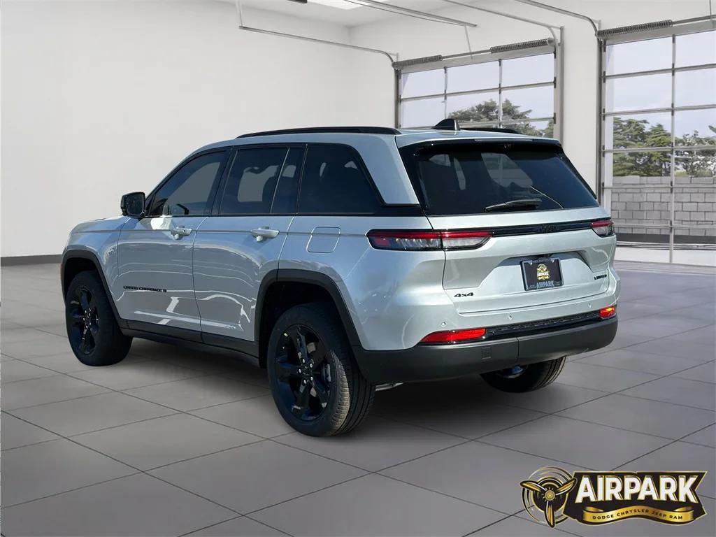 new 2025 Jeep Grand Cherokee car, priced at $56,455