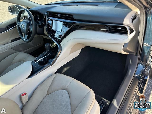 used 2019 Toyota Camry Hybrid car, priced at $19,155